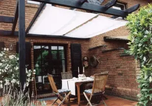 2x Sonnensegel 270 x 140 cm in Pergola - Sonnenschutz Terrasse