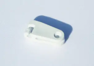 Laufhaken Peddy Shield von oben mit der kleinen Vertifung für die Edelstahlschraube