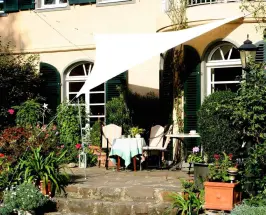 Dreicksegel mit Montagestagne 2,5 m am fehlenden Montagepuntk vorne