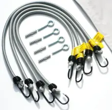 4x dauerelastische Spanngurte mit Düblen und Ringösenschrauben.