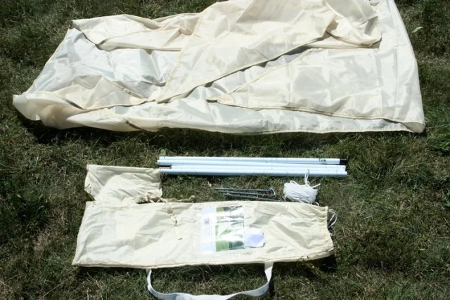 Camping-Freizeit-Sonnensegel (1) 3 x 3 x 2,5 m - sandfarben - Sonnenschutz und Sichschutz für die Kleinfamilie - Strandsonnensegel