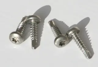 Alu-Bohrschrauben 4,8 x 19 - aus Edelstahl für eine schnelle Montage vom Seilspanner Universal an Aluminiumbleche - 4 Stück