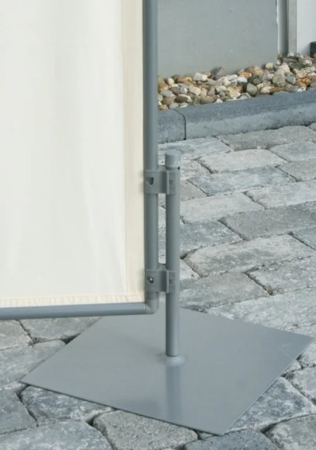 Fussplatte angesteckt an Sichtschutz Paravent