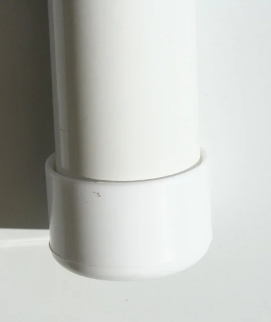 Unteres Rohrstück Montagestab mit weißer Abdeckkappe zur Aufstellung auf festen Böden