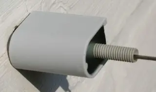 Stirnseitige Montage - zwischen zwei Wänden - Seilspanntechnik Universal