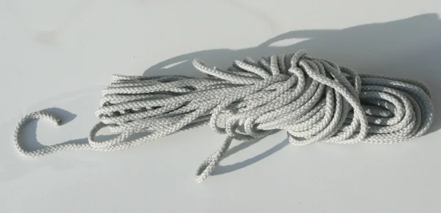 2x 7 m Kunststoffkordel zum Befestigen der Balkonumrandung über die Metallösen am Balkongeländer