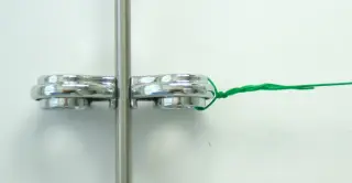 Premium Rankstab Gerade mit Kugel 130 cm aus hochwertigem Edelstahl A4 - 316 als Rankhilfe für Stauden etc. und Gartenstick als Futterstab für Vögel