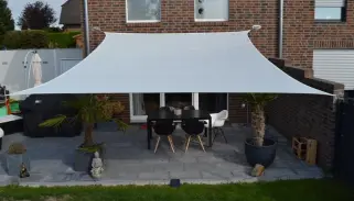 Vierecksegel konkav 4 x 5 m - offenes u. robustes Schattierungsgewebe aus HDPE - Farbe creme weiß - Wasser durchlässig