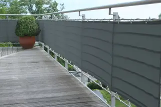 Balkonbespannung  B75 x L500 cm Farbe anthrazit - hochwertiger u. waschbarer Sichtschutz für Balkon und Terrasse