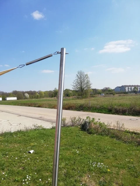 Edelstahlmast mit Zugfeder und Karabinerhaken