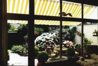 Atrium - Sonnensegel in Innenhöfen