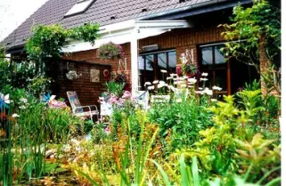 Glasdach Sonnenschutz mit Faltsonnensegel als Innenbeschattung