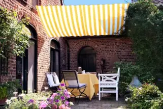 Atrium - Sonnensegel in Innenhöfen