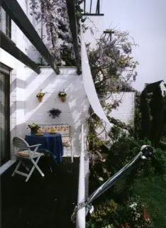 Bausatz Balkon-II  für Balkone mit Handlauf und Decke: Sonnensegel in Seilspanntechnik für Balkon Sonnenschutz