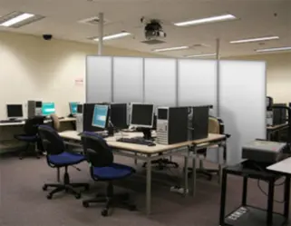 Paravent -Raumteiler und Umkleidekabine für viele Anwendungen