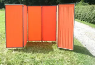 Paravent -Raumteiler und Umkleidekabine für viele Anwendungen