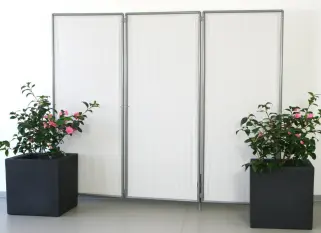 Stellwand 3x Paravent hell silbergrau standfest mit 2x Pflanzgefäß + Camelie