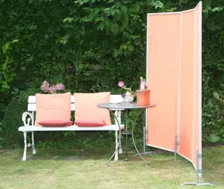 Aufstellung auf Rasen mit Schraub-Erdanker