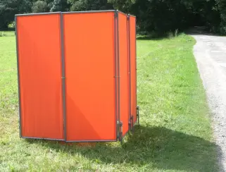 Umkleidekabine Quadrat geschlossen -mit Türen