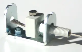 Seilspanner Universal mit Spannschraube zum Fixieren und Spannen des Edelstahlseiles