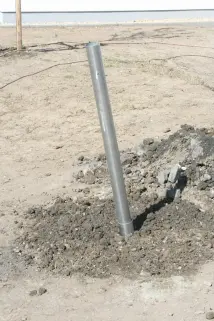 Unterteil Edelstahlmast im einbetonierten Erdanker für Sonnensegel konkav