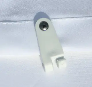 Falscher - schiefer Sitz vom Laufhaken auf dem Randsaum vom Sonnenegel