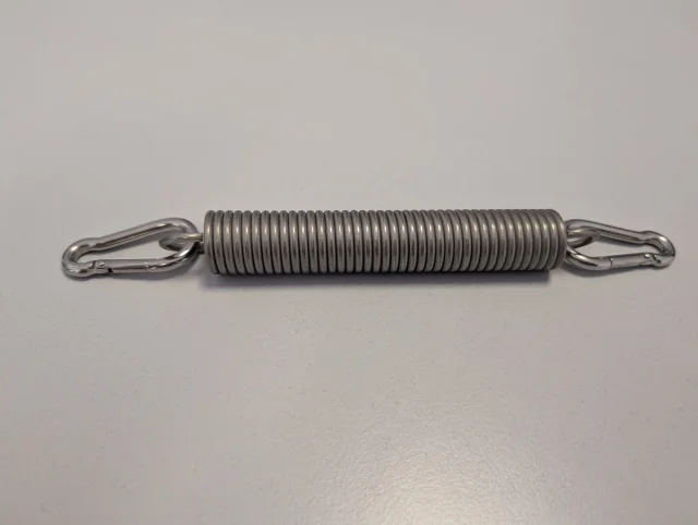 Edelstahl Zugfeder Größe 5 – kurze Bauform mit hoher Federkraft, kompakt & belastbar