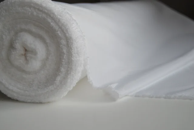 Polyesterstoff - 140 g/m² - Ballenbreite 146 cm - weiß - zum Selbernähen für Sonnensegel