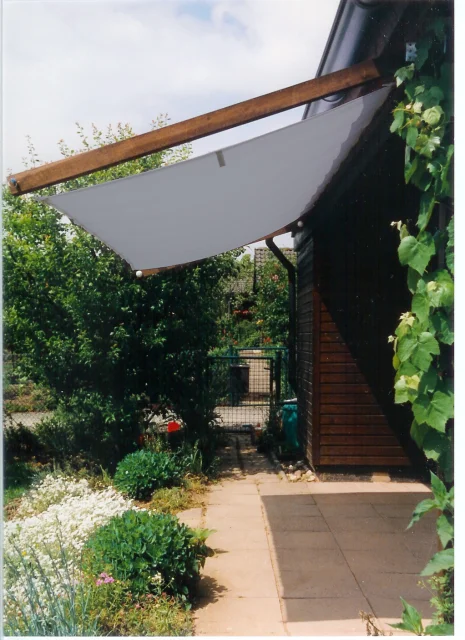 Sonnensegel 420 x 140 cm, grau mit 34 Spezial-Laufhaken