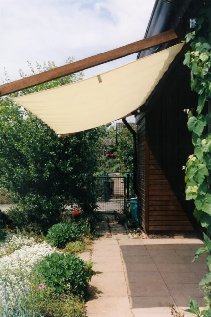 Sonnensegel 420 x 140 cm, elfenbein mit 34 Spezial-Laufhaken